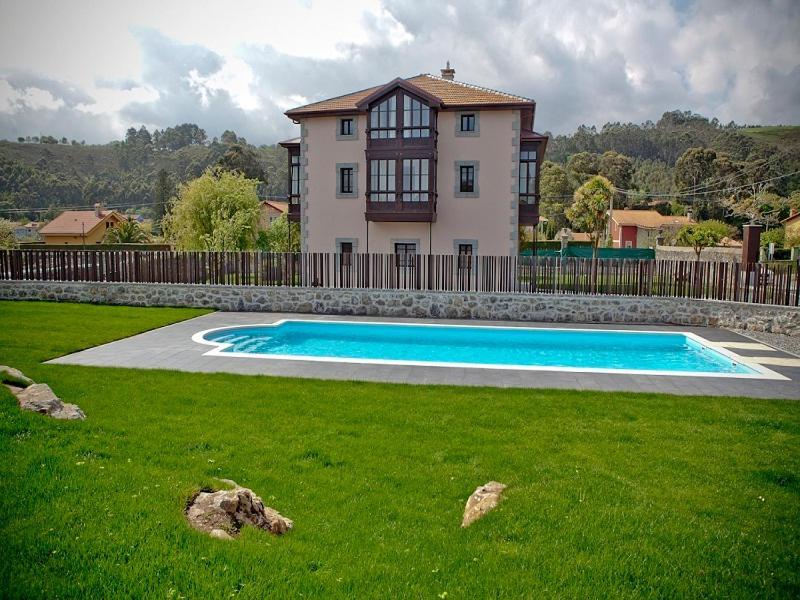 Hotel Villa Marron Navés Exterior foto